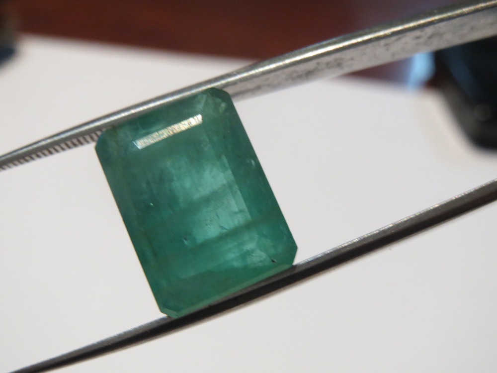 High Quality Zambian HUGE 9.80 carat Natural Emerald loose Gemstone