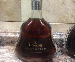 Hennessy Paradis Cognac 70cl, 700 ml, 0.7L. 100% Authentic Original Product purchased in European Duty Free Shops.
